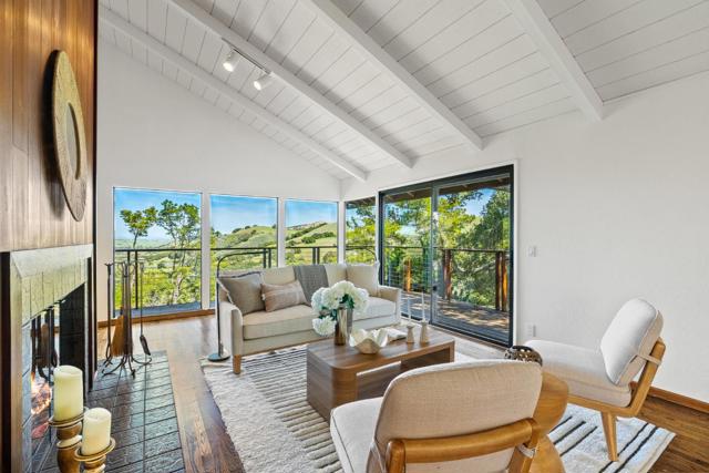 17 Calera Canyon Road,  CA: https://media.crmls.org/mediaz/0d4e6437-cbd7-4646-9e2d-a4b2fca75885.jpg