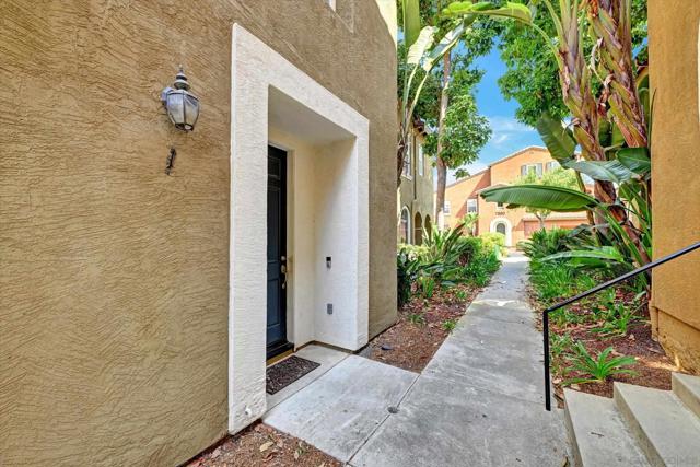 7855 Via Belfiore, San Diego CA: https://media.crmls.org/mediaz/0d4e847c-68b2-47ed-b96d-edf5392b6ed9.jpg