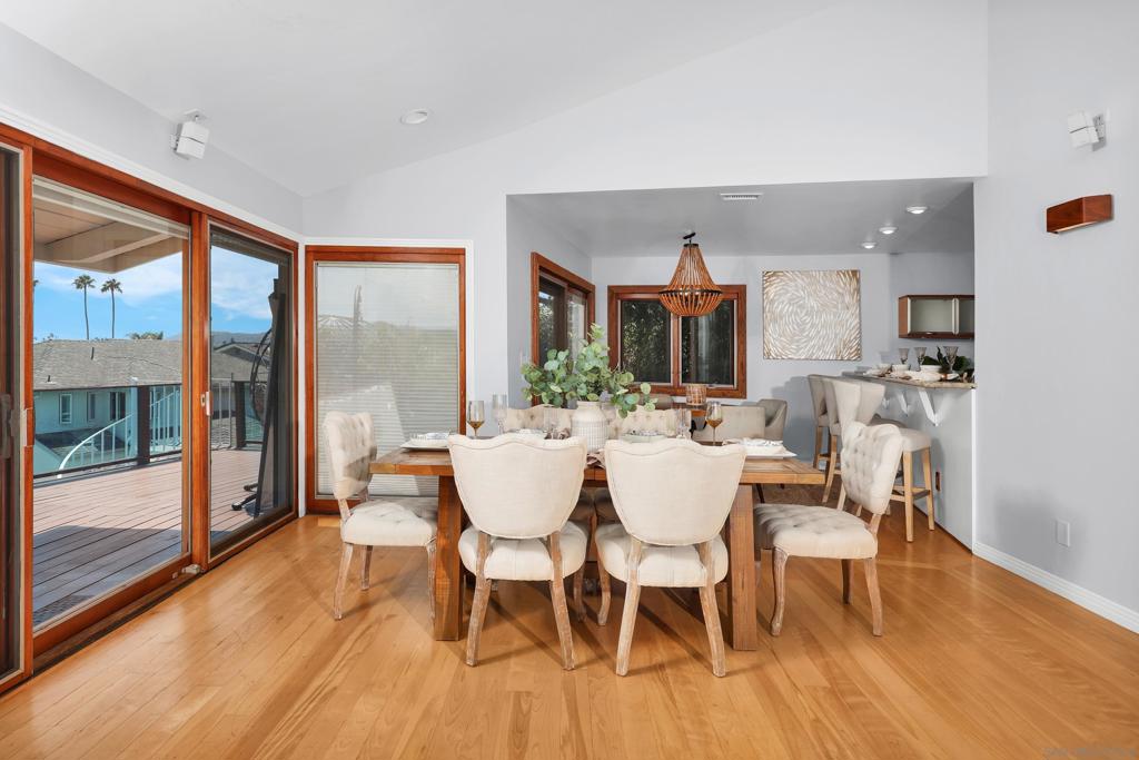 MLS #250037348SD image #17