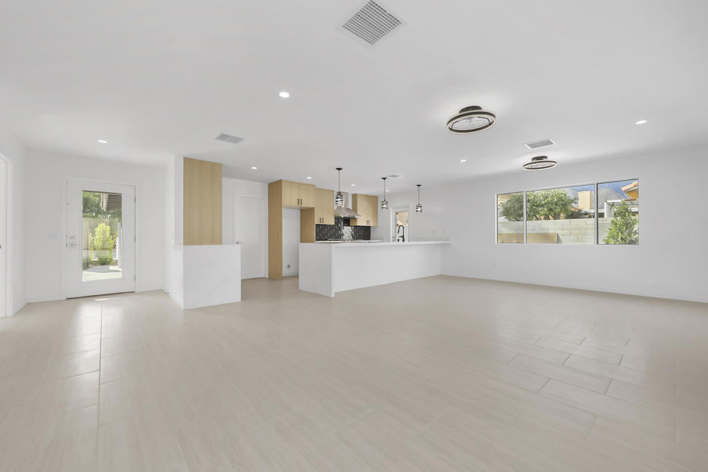 MLS #219138645DA image #10