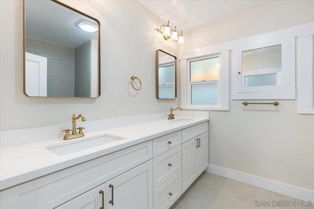 Image 16 of 30 For 2453 Curlew St