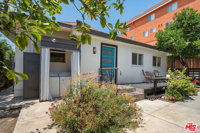 3501 N Figueroa Street, Los Angeles CA: https://media.crmls.org/mediaz/0d4ee984-bd26-46d5-9904-ce723d6d3d7c.jpg