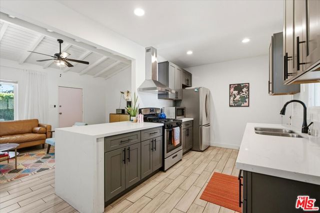 1328 E Camino Primrose, Palm Springs, CA 92264