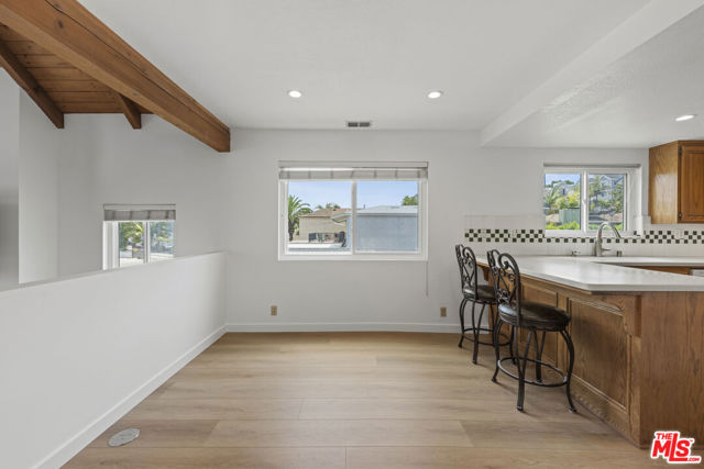 1711 Goodman Avenue, Redondo Beach CA: https://media.crmls.org/mediaz/0d5009d5-d457-4387-bf76-c05843019b24.jpg