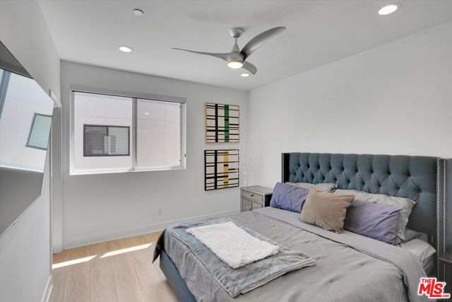 2927 Exposition Place, Los Angeles CA: https://media.crmls.org/mediaz/0d504662-163a-421e-839b-585ecb11d65f.jpg