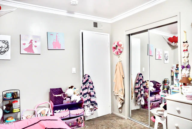 2101 Sweetland Street, Oxnard CA: https://media.crmls.org/mediaz/0d511ca1-07b1-40b9-8d83-5f9f38da84ad.jpg