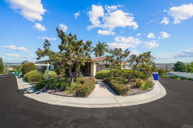 Detail Gallery Image 2 of 55 For 2302 Bryant Drive, Carlsbad,  CA 92008 - 2 Beds | 2 Baths