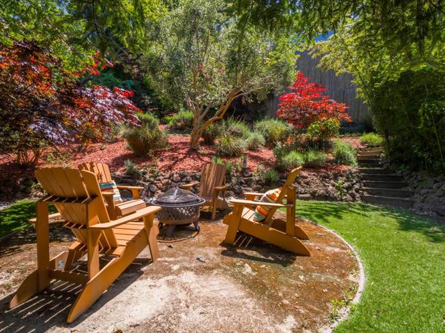 609 Encino Drive, Aptos CA: https://media.crmls.org/mediaz/0d526365-c28c-4318-8bb9-08cdbdc8f52a.jpg