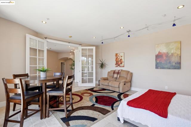 Image 21 of 60 For 1580 Regency Ct