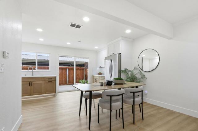2672 Salome Ct, San Jose CA: https://media.crmls.org/mediaz/0d53ac34-f466-42bd-a207-1333401d0fc3.jpg
