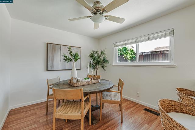 9597 Davona Dr, San Ramon CA: https://media.crmls.org/mediaz/0d5462f2-6801-4eea-a962-c7b0f9932ff9.jpg