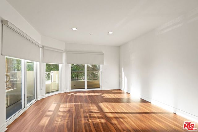 1500 Purdue, Los Angeles CA: https://media.crmls.org/mediaz/0d54dc86-cc1a-453a-8e72-5169f9798444.jpg