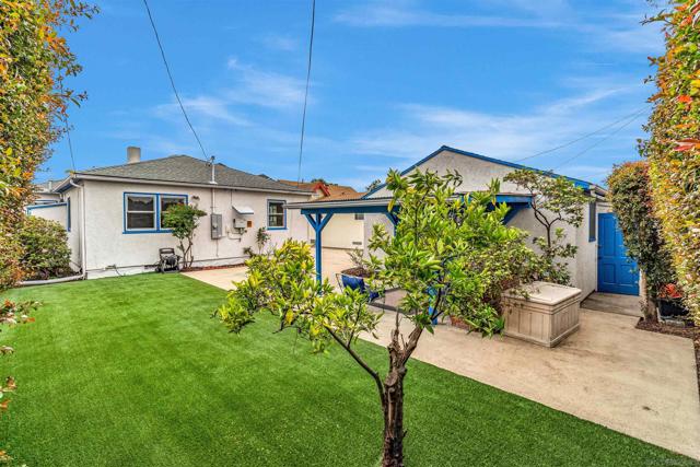 4642 59th Street, San Diego CA: https://media.crmls.org/mediaz/0d563257-9004-487b-8cc3-cbb1e04a7820.jpg