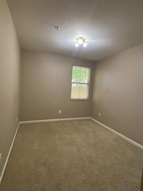 1360 Shady Lane, Turlock CA: https://media.crmls.org/mediaz/0d56e914-178f-48db-9af9-e1ca7eb29b10.jpg