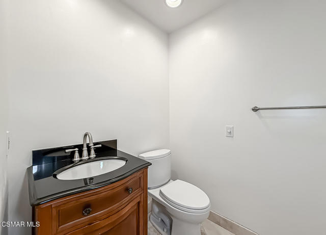 2848 Bayham Cir, Thousand Oaks CA: https://media.crmls.org/mediaz/0d574558-8757-4678-aa20-1afaf162570c.jpg