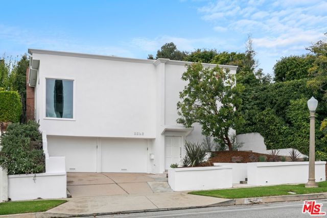 3063 Motor Ave, Los Angeles, CA 90064