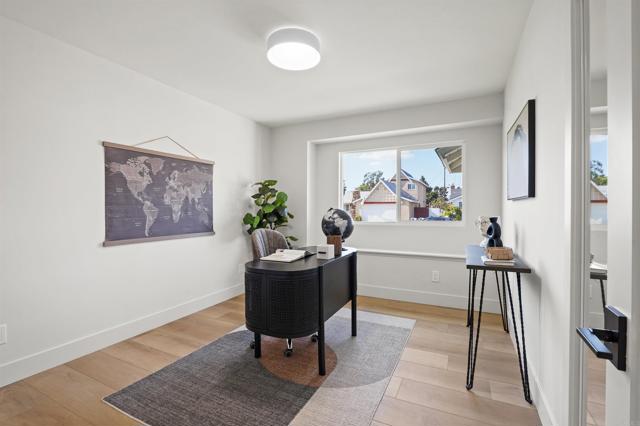 3130 Kerry Ln, Costa Mesa CA: https://media.crmls.org/mediaz/0d590fbe-4846-4f0b-9bb0-05a99ef017b1.jpg