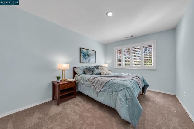 1310 Lewis Ln, Pinole CA: https://media.crmls.org/mediaz/0d5988a5-07ea-4c4e-8917-f2f7b9fac462.jpg