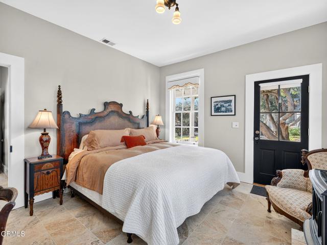 Detail Gallery Image 19 of 56 For 44900 Little Lake Rd, Mendocino,  CA 95460 - 5 Beds | 2/1 Baths