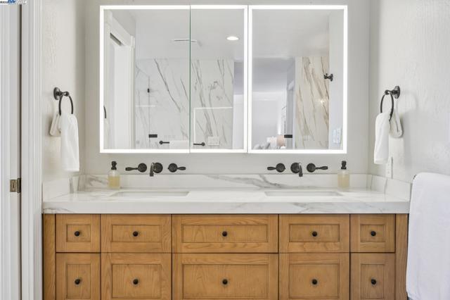 3801 Mohr Ave, Pleasanton CA: https://media.crmls.org/mediaz/0d5ad44c-b56a-460c-8db7-666c8e7c07e2.jpg