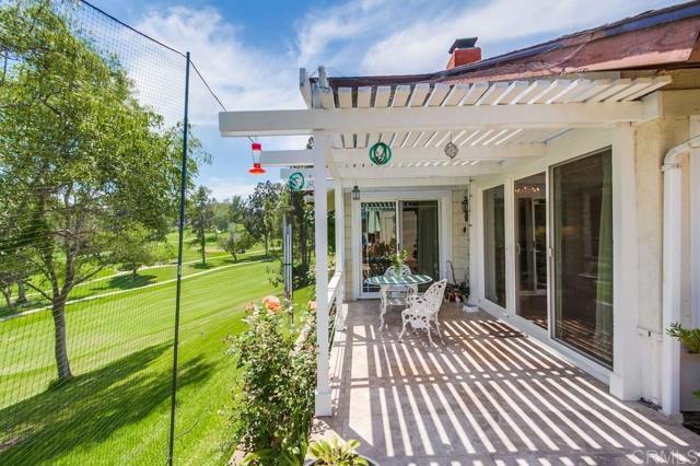 1129 La Casa Drive, San Marcos CA: https://media.crmls.org/mediaz/0d5bd87b-fb21-4654-8115-5b2d6e1cb55e.jpg