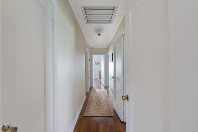 1421 Monte Vista Street, Pasadena CA: https://media.crmls.org/mediaz/0d5cb2b4-86cf-4509-a15b-f14f1ca251e6.jpg