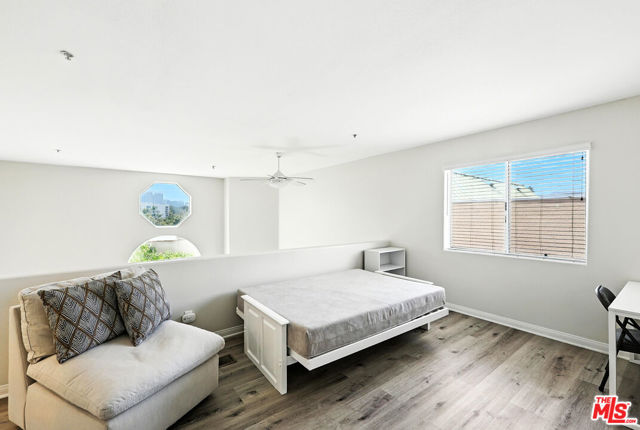 1211 S Shenandoah Street, Los Angeles CA: https://media.crmls.org/mediaz/0d5d455f-03e3-4c45-9fa2-9f3302a37494.jpg