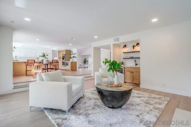3302 Vista Rocosa, Escondido CA: https://media.crmls.org/mediaz/0d5e7535-a228-4238-854c-90805c84072e.jpg