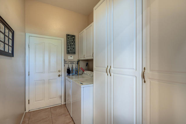 43328 Heritage Palms N Drive, Indio CA: https://media.crmls.org/mediaz/0d5ea65d-6fd5-42ea-9598-dab5c942e2ef.jpg