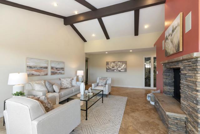 2839 Lakemont Drive, Fallbrook CA: https://media.crmls.org/mediaz/0d5f0c17-0d44-4bb7-a348-5f60d721bf1b.jpg