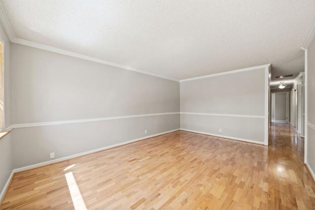 96 Lavonne Drive, Campbell CA: https://media.crmls.org/mediaz/0d5fbe14-4aab-4617-81a0-383b403fbf71.jpg