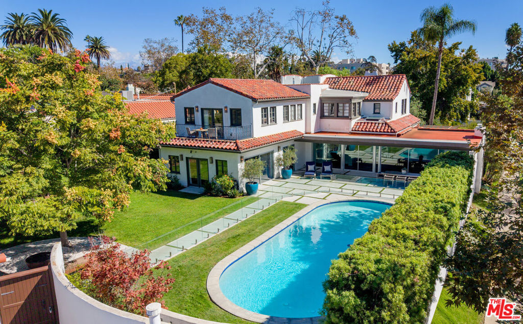 501 N Cahuenga Boulevard