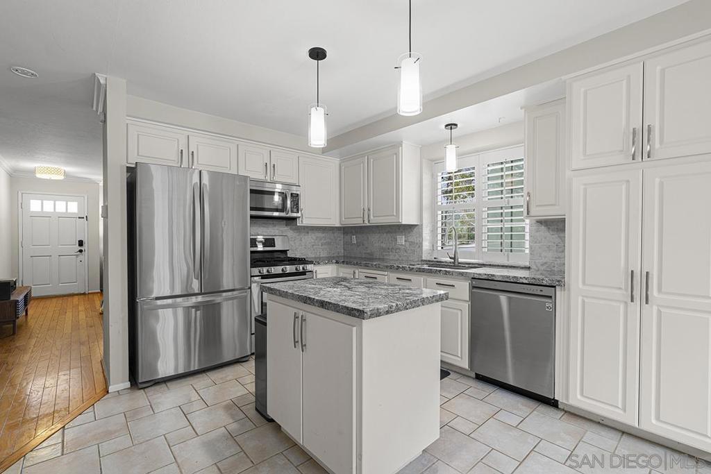 3631 Caminito Carmel Landing - photo 6