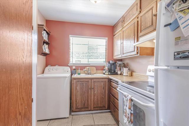 2925 Florence Avenue, San Jose CA: https://media.crmls.org/mediaz/0d610583-0c40-47e0-a478-edb2cabce1a5.jpg