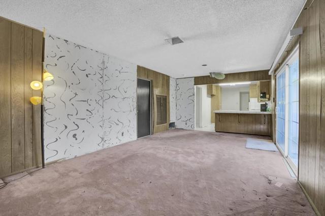 8734 Hermosa Court, Stockton CA: https://media.crmls.org/mediaz/0d625f0b-6594-45f6-b0f9-3b9ef5976b7f.jpg