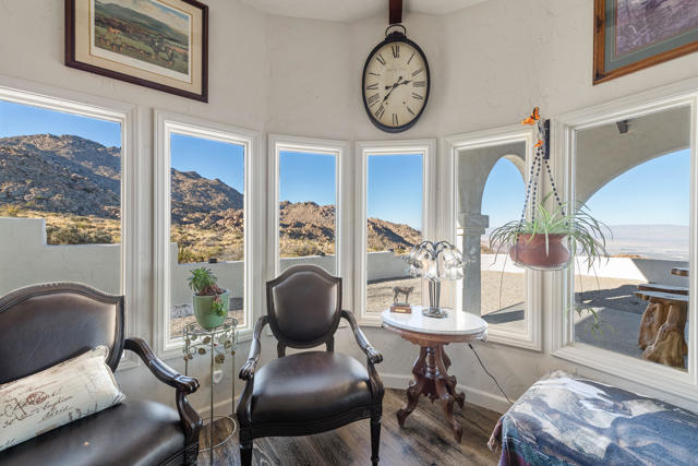 Image 36 of 108 For 56375 Bighorn Drive