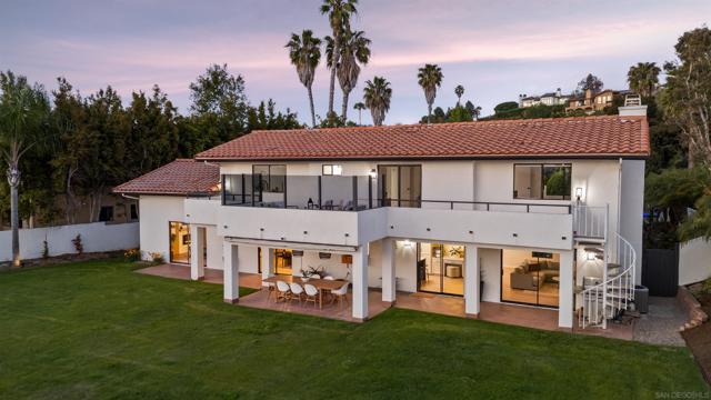 2524 Luciernaga St, Carlsbad CA: https://media.crmls.org/mediaz/0d63894b-622b-4930-8149-82791120f380.jpg