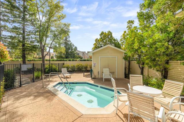 576 W Parr Avenue, Los Gatos CA: https://media.crmls.org/mediaz/0d642feb-bf35-4cb7-9acf-979a123411a6.jpg