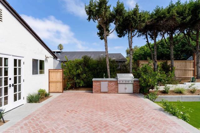 Detail Gallery Image 30 of 39 For 6653 Aranda Ave, La Jolla,  CA 92037 - 3 Beds | 2/1 Baths