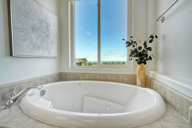 7479 Mermaid Lane, Carlsbad CA: https://media.crmls.org/mediaz/0d671c9e-3160-4384-9d6c-9304d173b88f.jpg