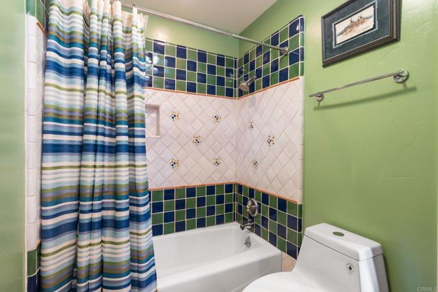 431 Orpheus Avenue, Encinitas CA: https://media.crmls.org/mediaz/0d67404b-3570-48dc-929d-bed71f0fc8f3.jpg