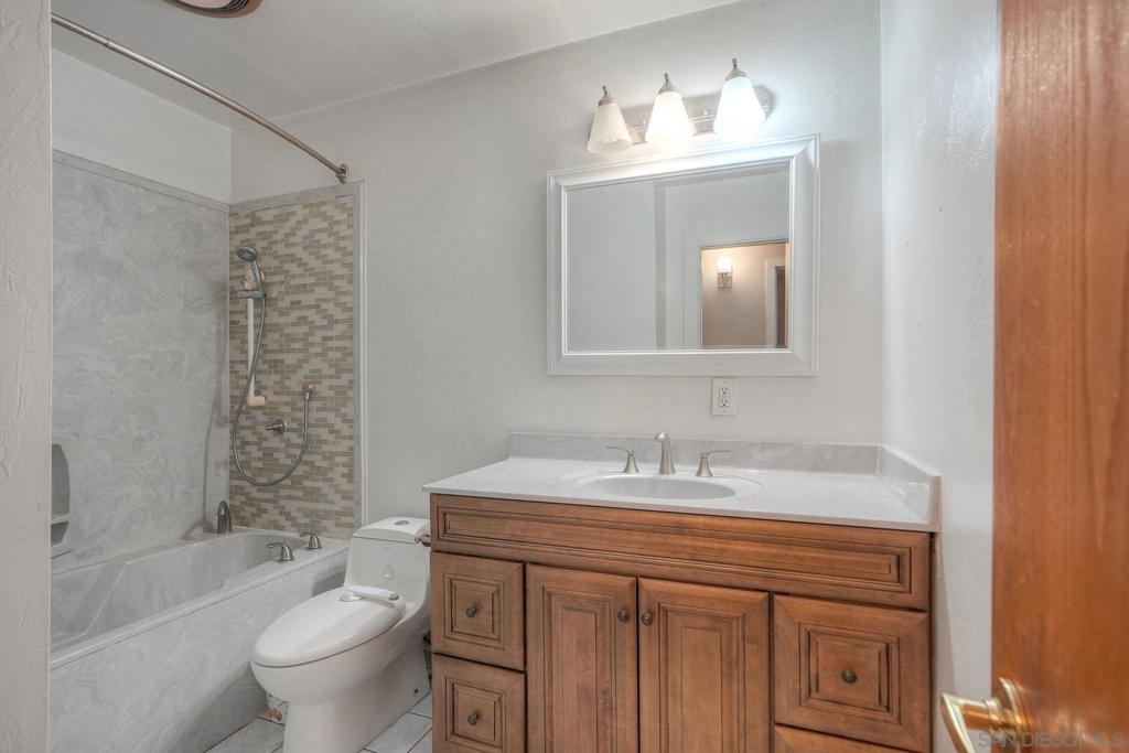 MLS #250042674SD image #28