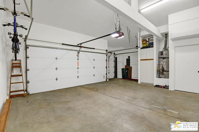 Image 29 of 33 For 186 Kavenish Drive