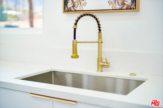 38220 Dorn Road, Cathedral City CA: https://media.crmls.org/mediaz/0d680b20-5891-44ae-a90c-09407a860b57.jpg