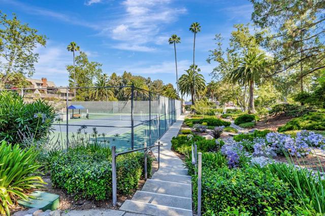 142 Calle Larga, Los Gatos CA: https://media.crmls.org/mediaz/0d6855d7-f636-4952-bb09-757cb9cc1441.jpg