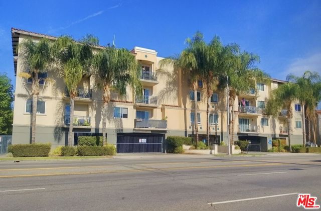 13941 Sherman Way, 208