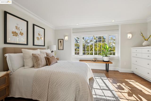 38 Bonita Ave., Piedmont CA: https://media.crmls.org/mediaz/0d68e250-358f-4273-9220-4fb87874edd6.jpg
