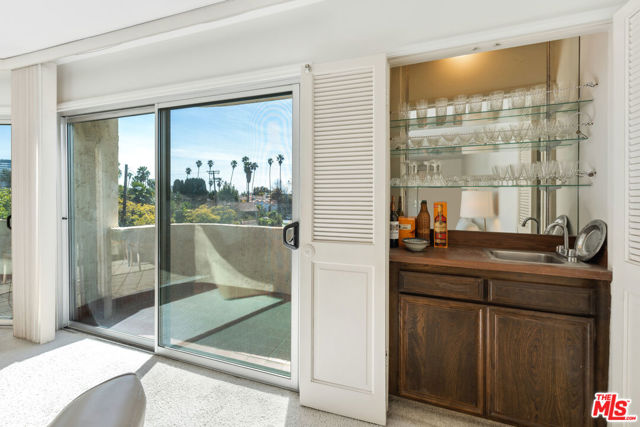 Drew Fenton | 836 S Bundy Drive Los Angeles CA | MLS: 7113379