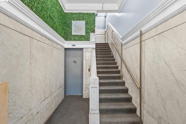 Image 12 of 28 For 680 14th St  