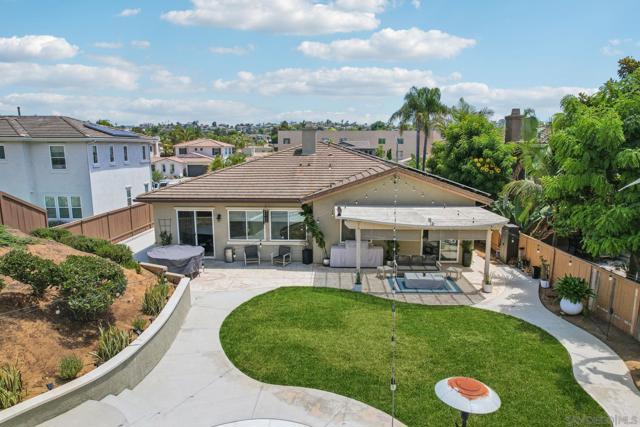 1648 Brady Cir, Carlsbad CA: https://media.crmls.org/mediaz/0d6ab1d5-159c-49ba-a065-00d6666b426e.jpg